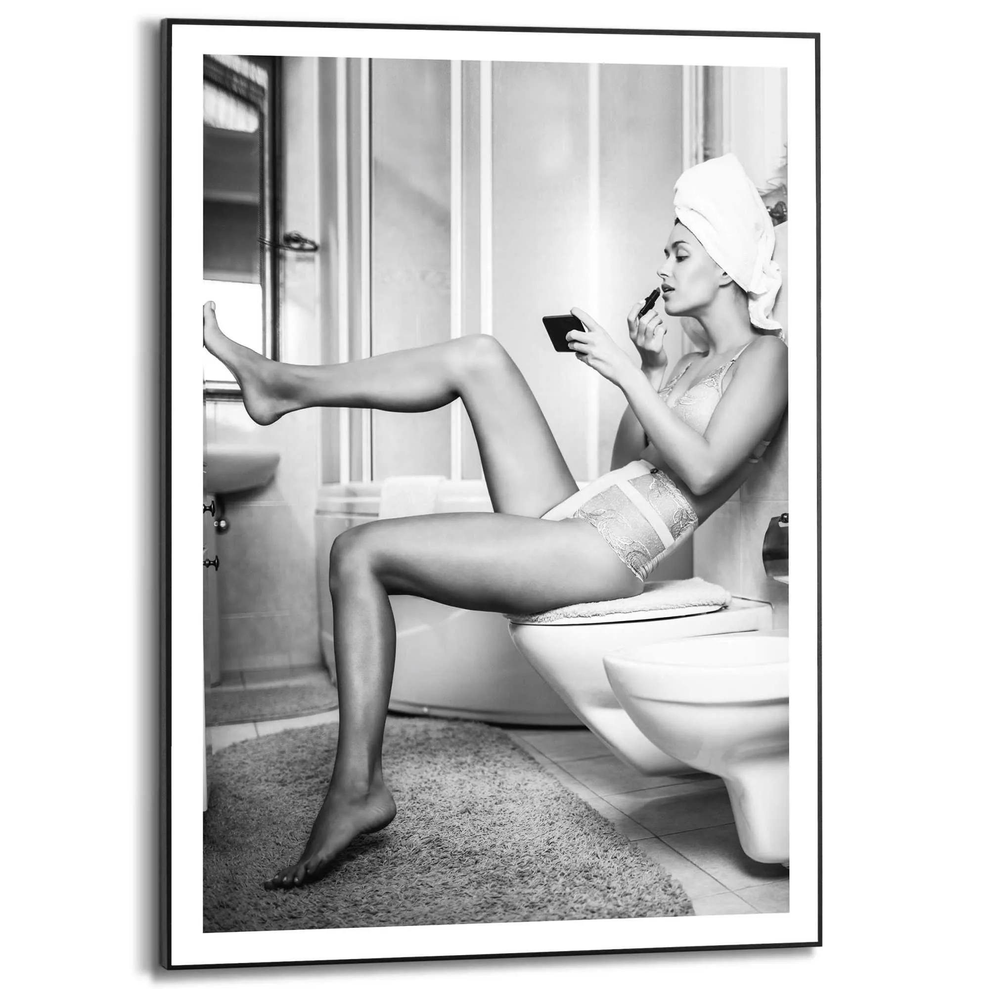 Bild GETTING DRESSED 583550