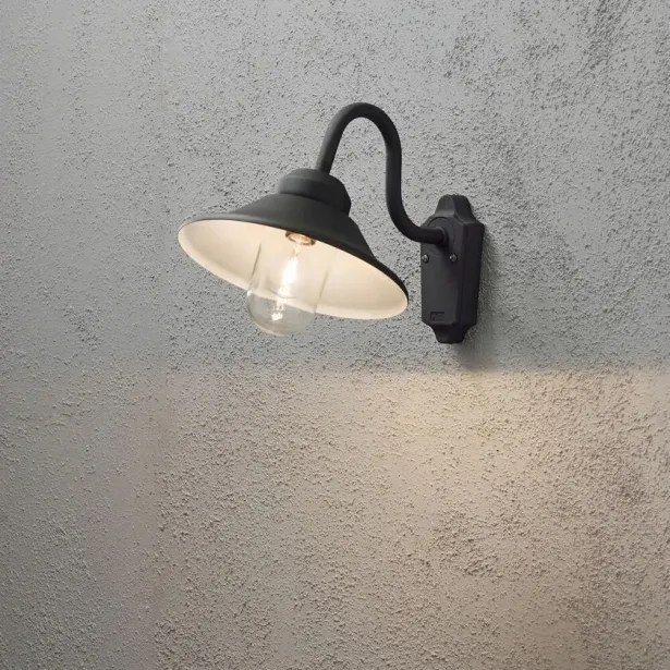 Konstsmide außen Wandlampe VEGA schwarz Höhe 30 cm