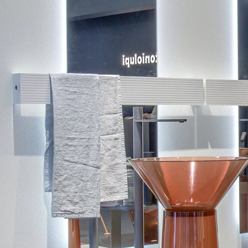 Horizontaler elektrischer Handtuchwärmer Stecca antoniolupi