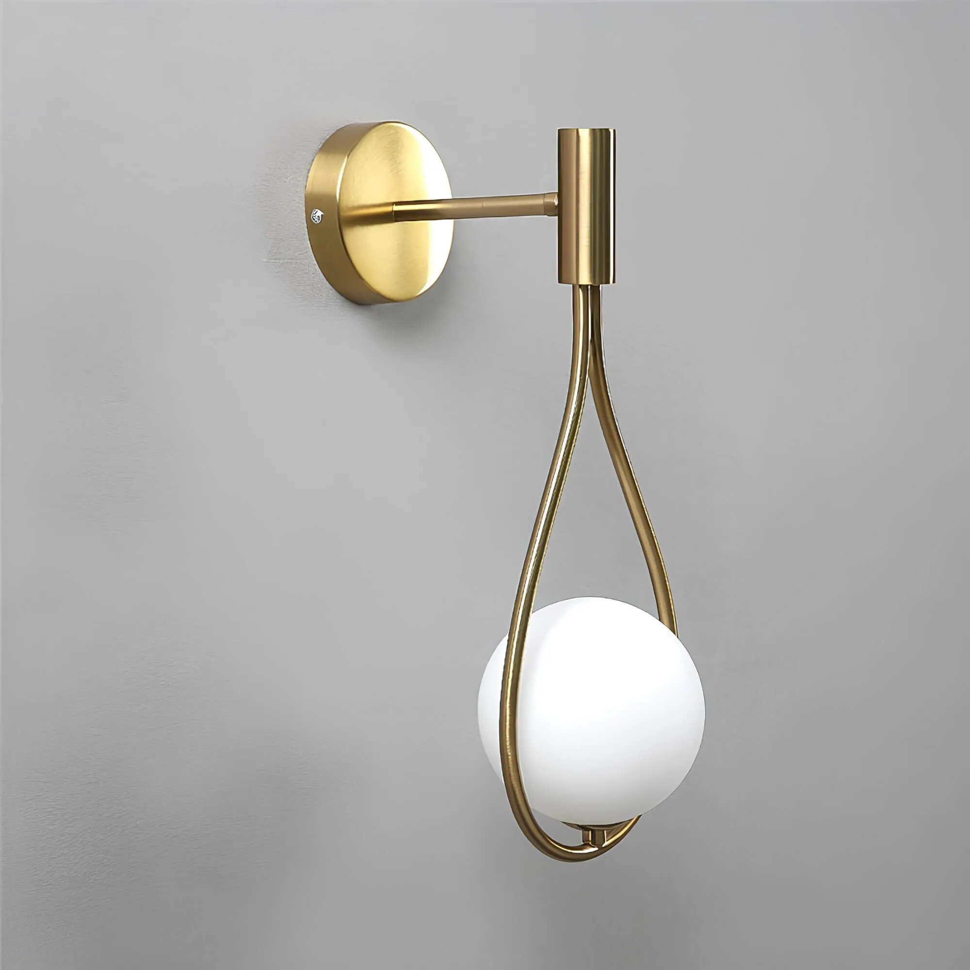 ZenithGlas Wandleuchte für stilvolles Ambiente